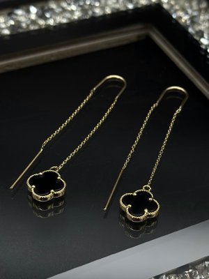 Жіночі золоті сережки "Конюшина" з чорним оніксом 585 проби 0017-1 фото